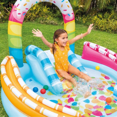 Piscina inflable Candy Fun con tobogán rociador incorporado - Índigo72.com